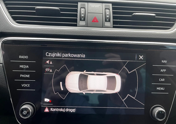 Skoda Superb cena 128900 przebieg: 60000, rok produkcji 2021 z Dynów małe 781